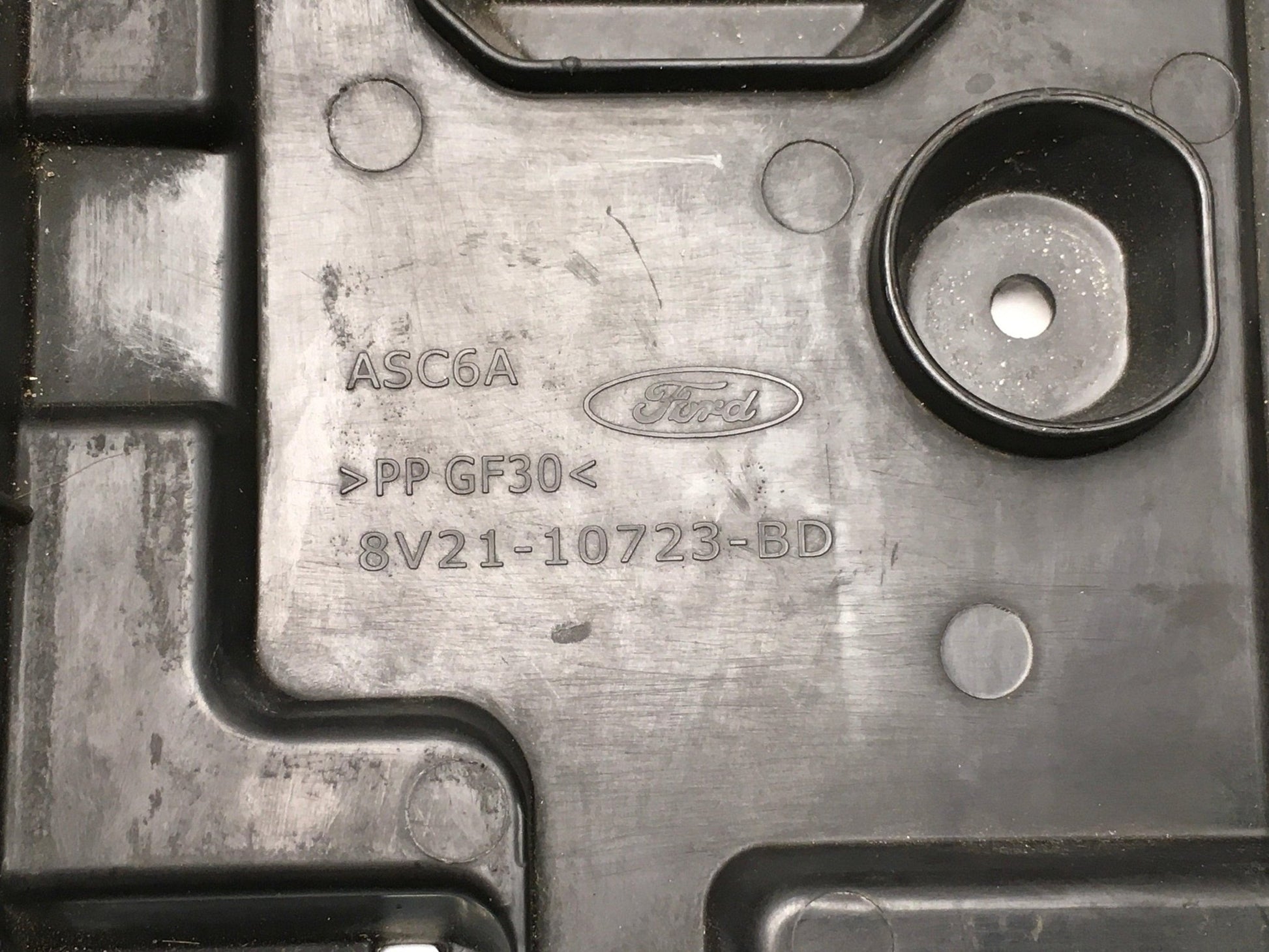 Soporte batería Ford 8V2110723BD - 8V2110723BD