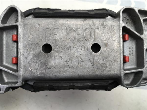 Soporte motor izq Fiat 86945e01