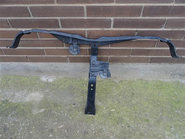 Soporte radiadores toyota rav4 xa40 - 