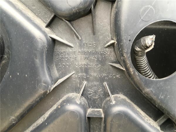 Soporte rueda repUesto Jeep Cherokee KJ