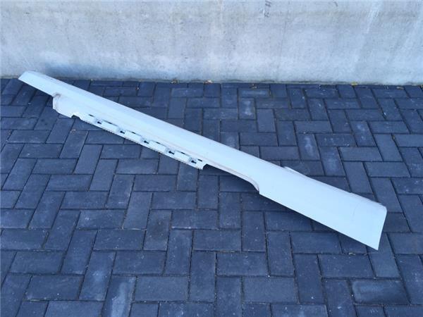 Talonera dcha Mercedes Clase E Coupe C20 - a2076901640