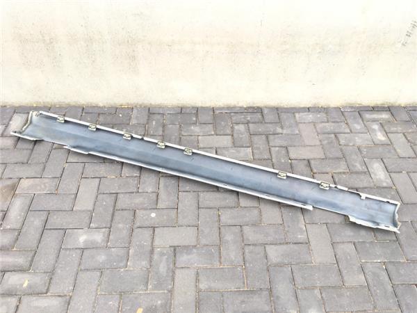 Talonera izquierda Mercedes C W204 - a2046900340