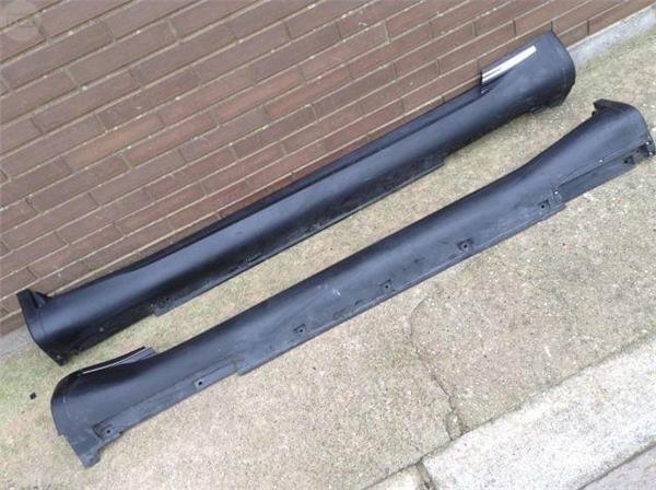 Taloneras laterales infiniti fx35 fx30 - 