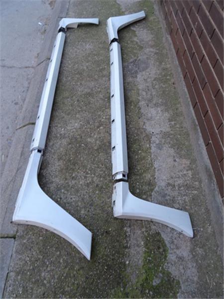 Taloneras laterales renault koleos - 76850jy00a