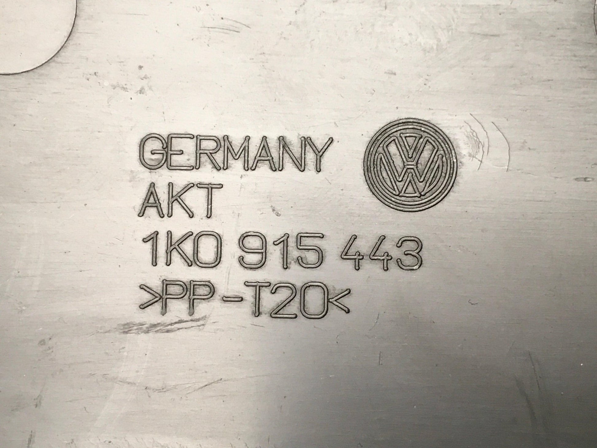 Tapa Batería VW 1K0915443 - 1k0915443