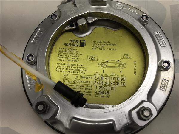 Tapa deposito Audi TT 8N
