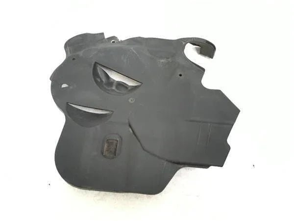 Tapa distribucion Mercedes a6420105667