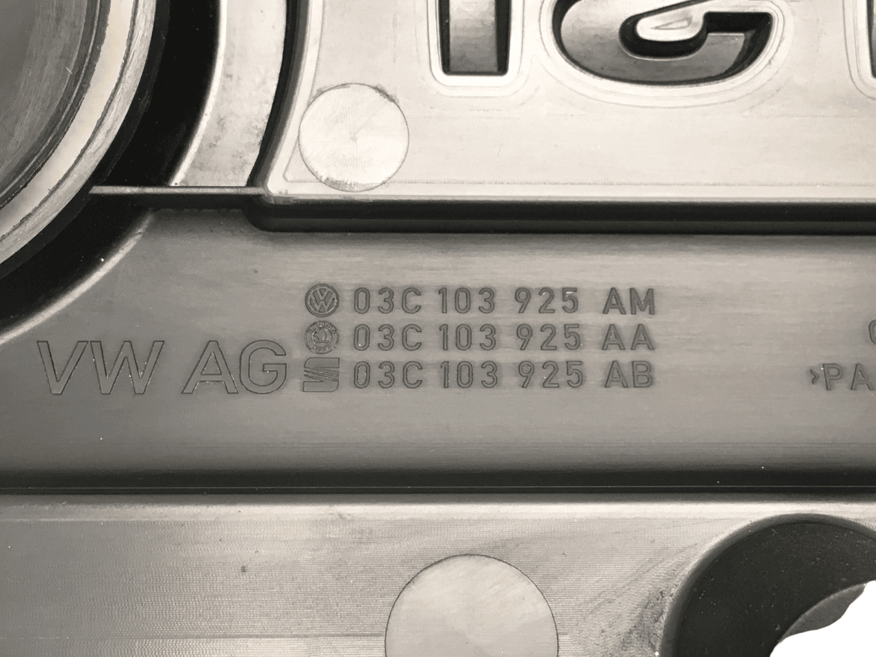 Tapa Motor Seat Leon 1P - 03C103925AB