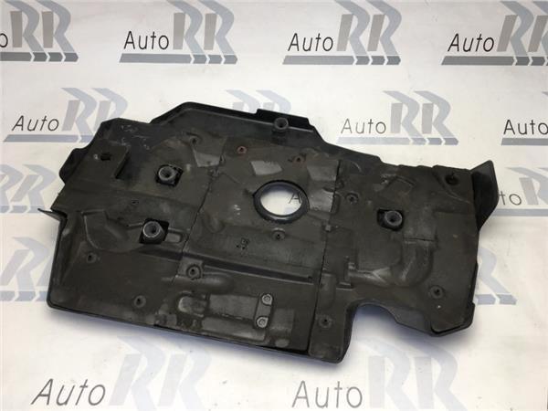 Tapa motor Toyota Auris E18 - 
