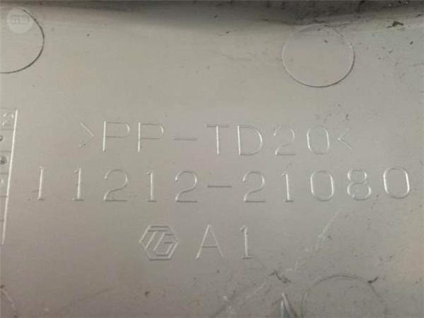 Tapa motor toyota yaris iii hybrid - 11212-21080