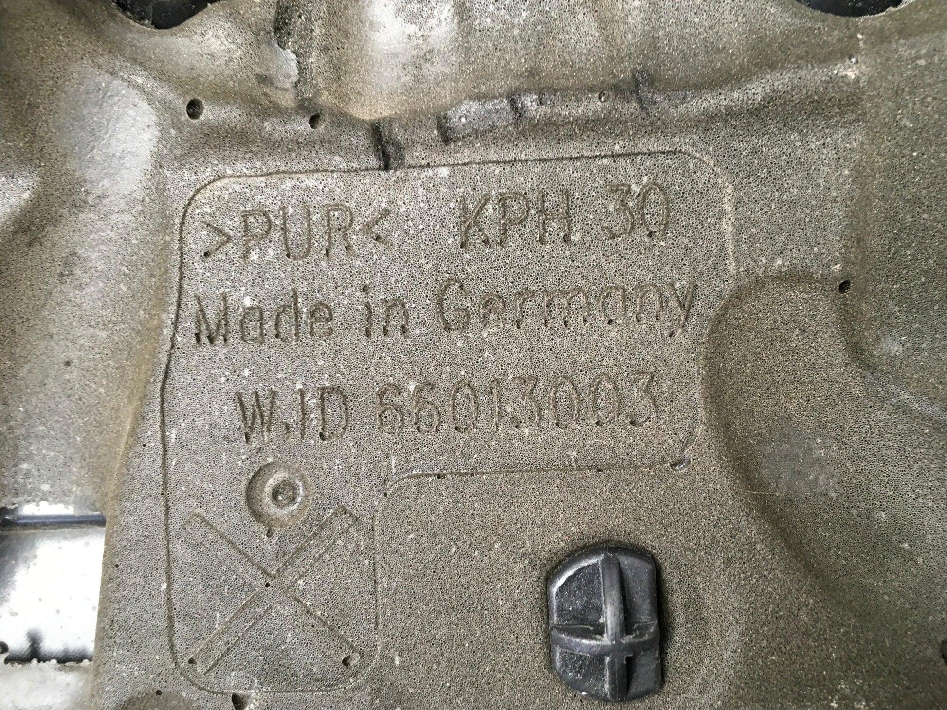 Tapa Motor VW 04L103954T