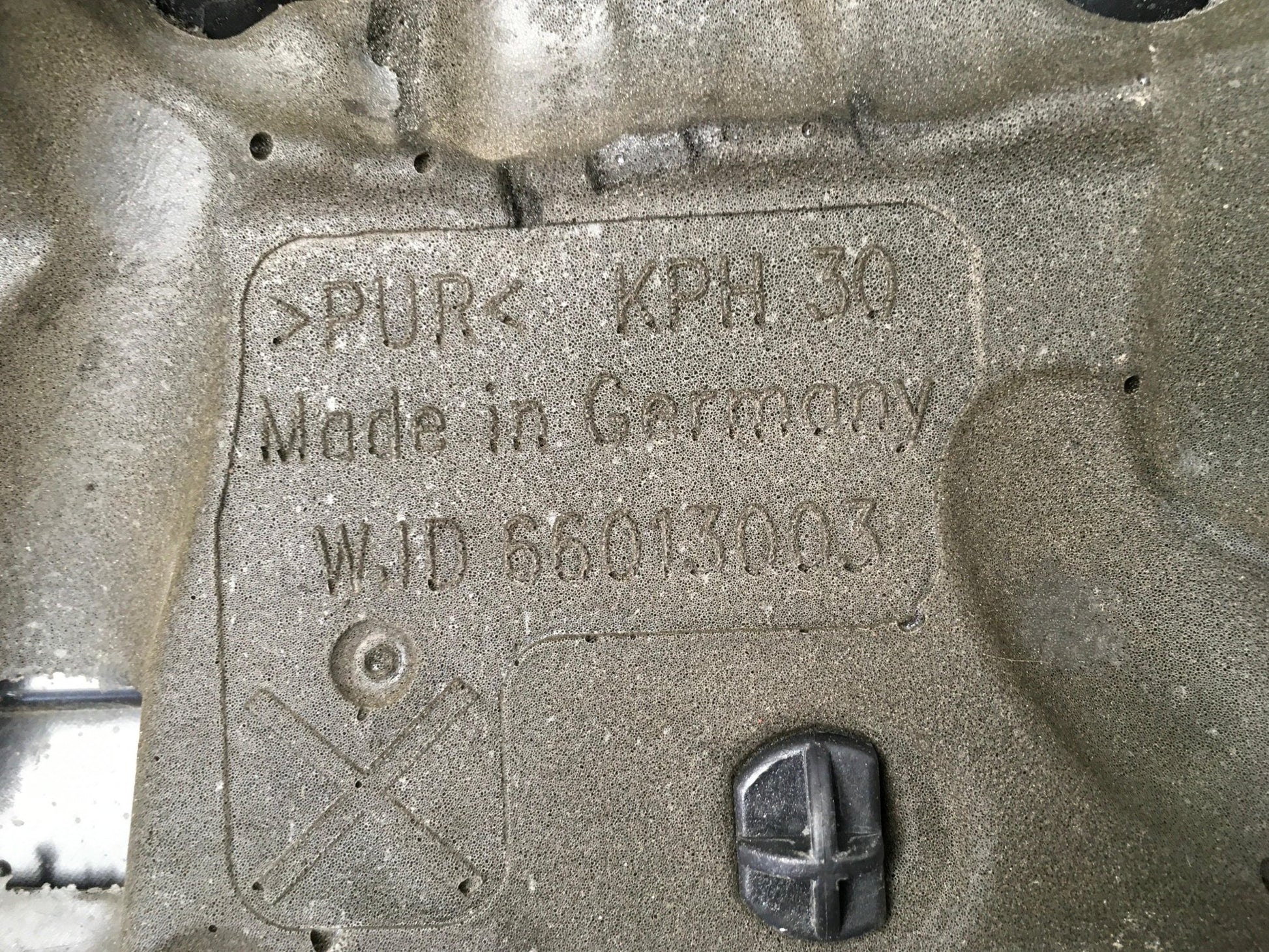 Tapa Motor VW 04L103954T - 04L103954T