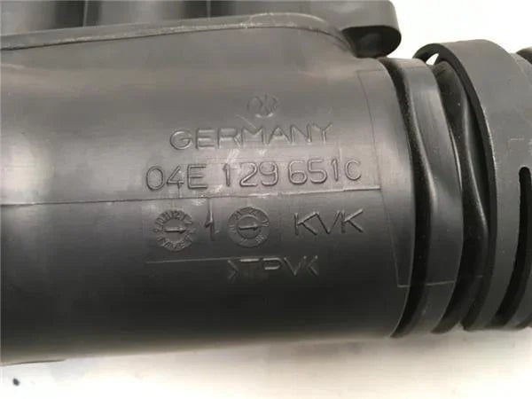 Tubo filtro Aire VW 04E129651C