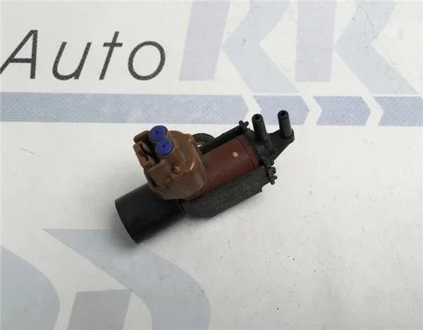 Valvula de vacio Toyota 9091012146a