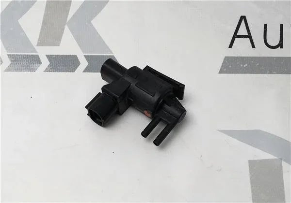 Valvula vacio Hyundai k5t44185