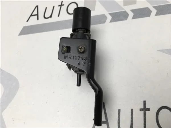 Valvula vacio Mitsubishi mr117684