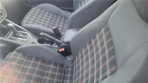 Volkswagen Golf V GTI 2.0 - 